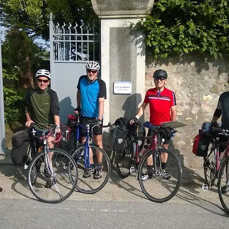 Cadelmedicbb * Govone